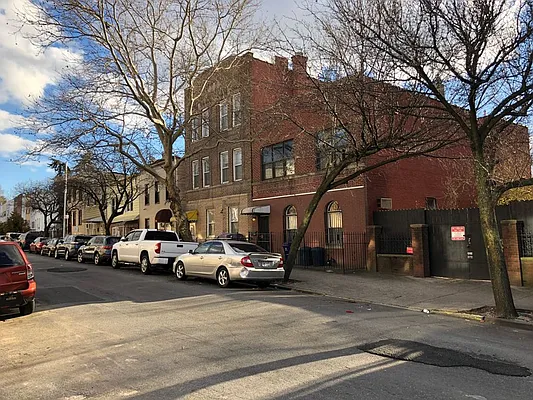 Rented by Dwell Residential Inc | media 8