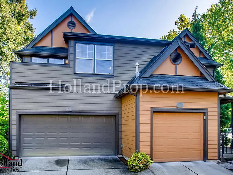 977 NE 73rd Ave — Photo 28