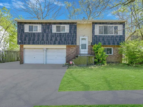 270 State Avenue, Wyandanch, NY 11798