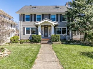2903 Warrington Rd, Shaker Heights, OH 44120