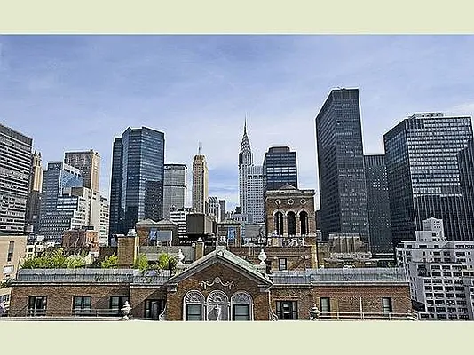 Sold by Stribling | media 1