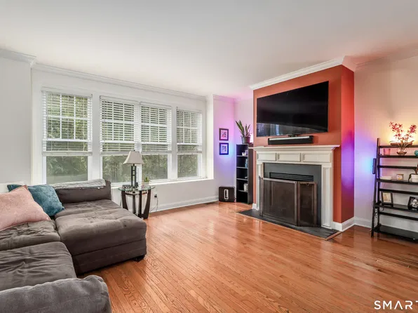 7 Lawrence Avenue #7, Danbury, CT 06810