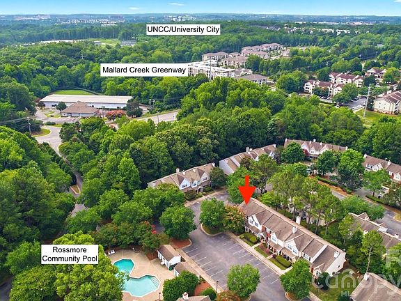 2nd image of 3101 Brockhampton Ct