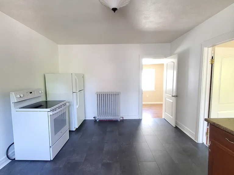 809 Eagle St #2 — Photo 8
