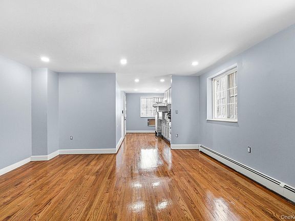 4th image of 133-11 95th Avenue