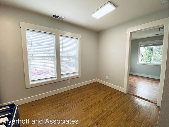 3rd image of 2243 12th Ave APT D