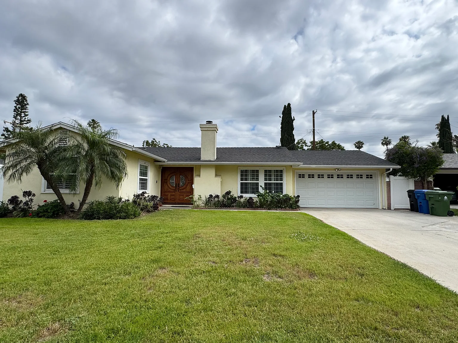 3 bed, 1161 sqft, $4,695 — Photo 1