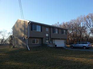 4354 S 45th St, Omaha, NE 68117