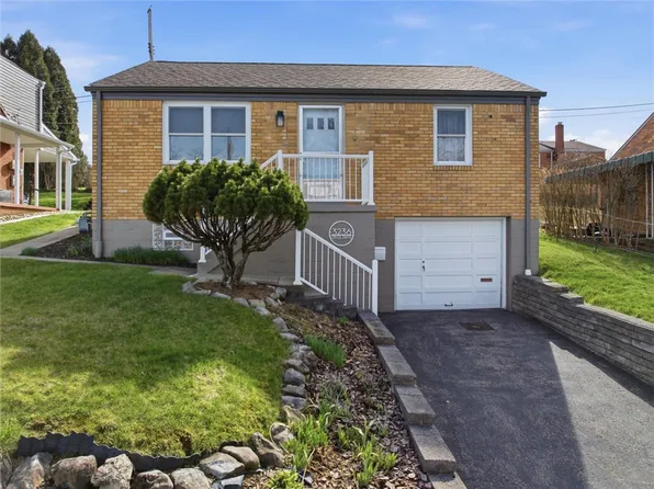 3236 Circle Dr, Pittsburgh, PA 15227