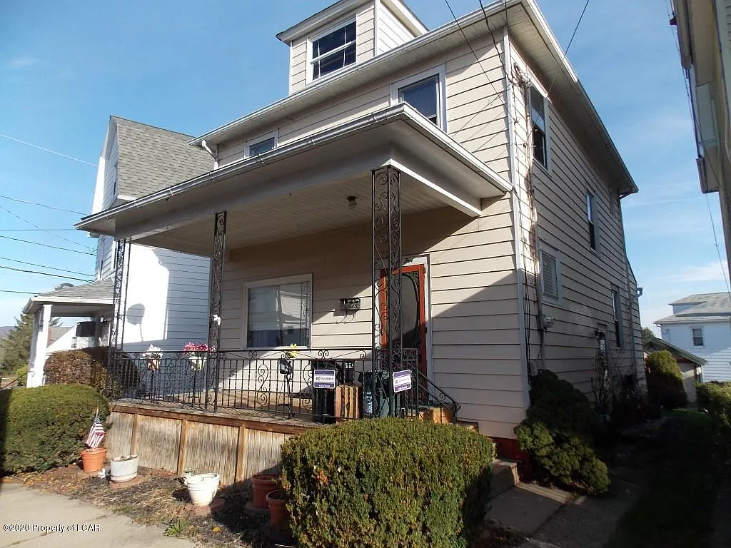 45 Division St photo 1