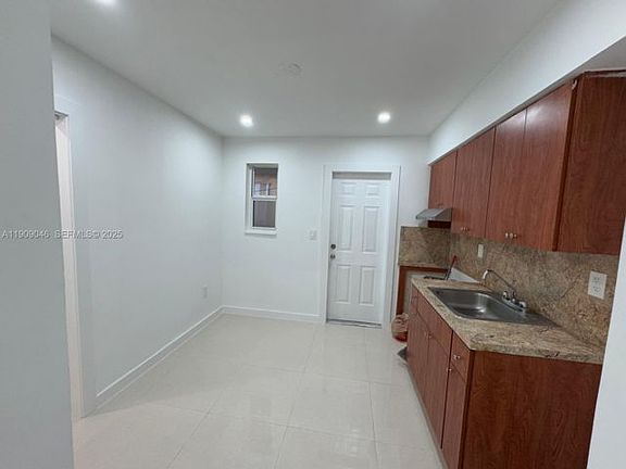 4th image of 1-5480 NW 4th Ave #1