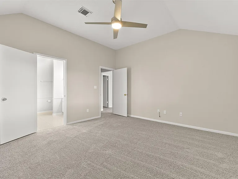 16010 Cedar Gully Dr — Photo 15