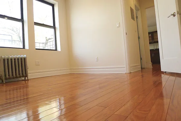 Rented by Astorian Realty Group LLC | media 3