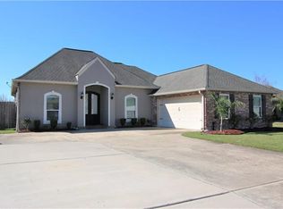 257 Betty Dr, Montz, LA 70068