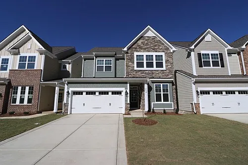 202 Faxton Way Photo 1