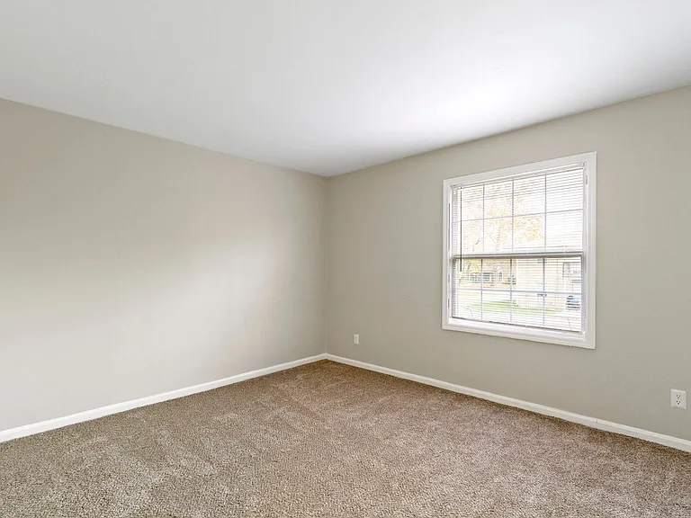 The Prairies Apartment Homes — Photo 15