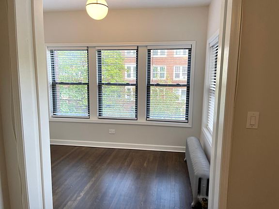 5th image of 1409 W Greenleaf Ave APT 2N