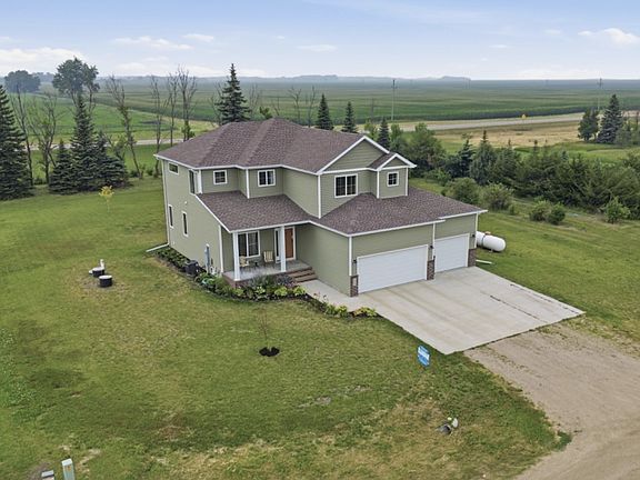 2nd image of 605 Sheyenne Dr