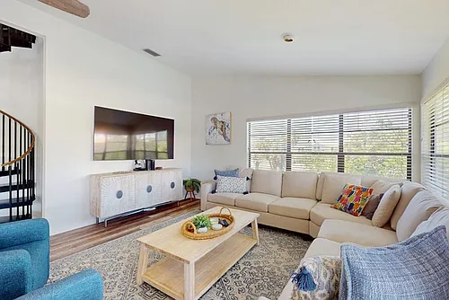 525 Loquat Dr #ID1591342P Photo 1