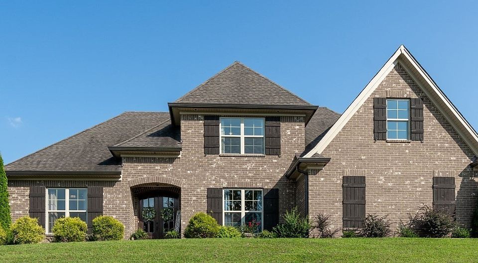 1st image of 1018 Luxborough Dr