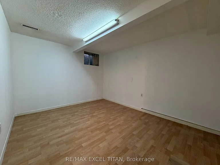 251 Shawnee Cir #BASEMENT — Photo 6