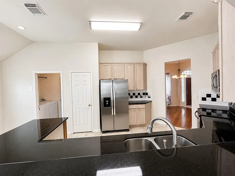 20410 Nelva Park Ct — Photo 15