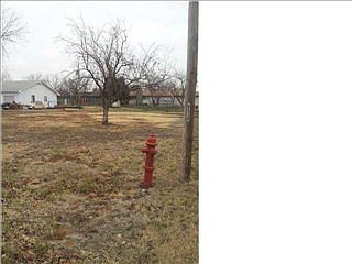 2nd image of 380 N Wichita St