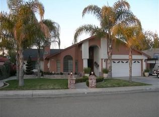 1326 W Kramer Ridge Rd, Reedley, CA 93654