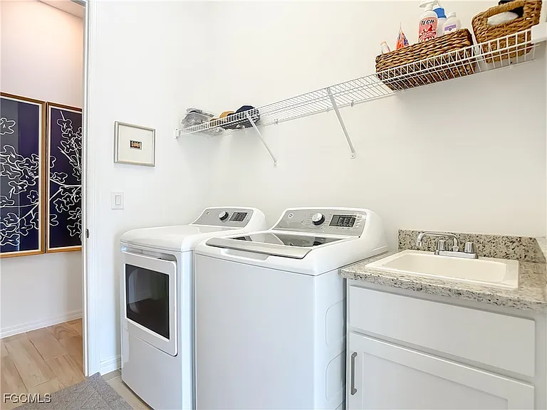 15919 Leaning Pine Ln — Photo 35