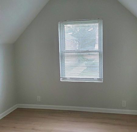 5th image of 9611 Grandmont Ave