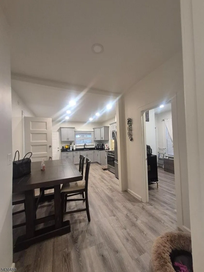 3 bed, 2.0 bath, $2,600 — Photo 3