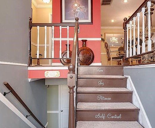 Heading to Livingroom