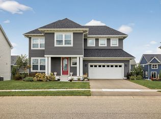 6352 Red Cedar Dr, Chaska, MN 55318