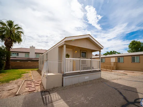 335 W Legion Rd #35, Brawley, CA 92227