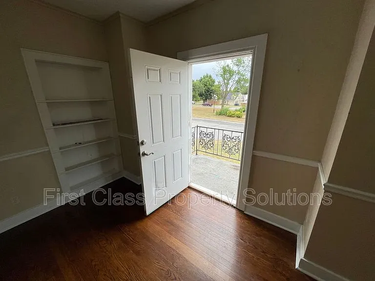 3029 1/2 NW 12th St — Photo 18