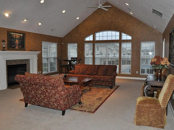 3rd image of 132 Lakes At Cheshire Dr