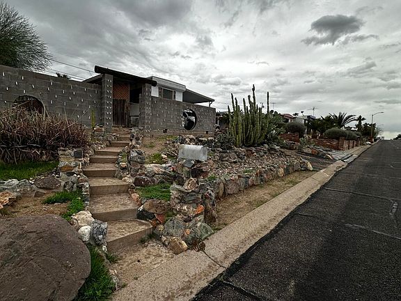 2nd image of 13004 N 19TH Place