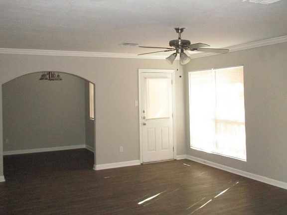 4th image of 15623 Sunset Rock Dr
