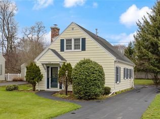 114 Village Ln, Rochester, NY 14610