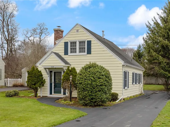 114 Village Ln, Rochester, NY 14610