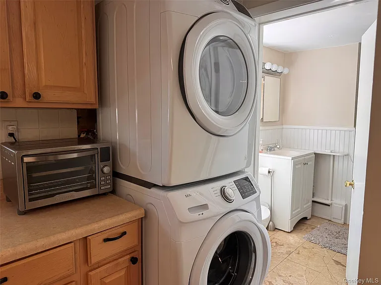 57 E Hall Ave #2 — Photo 18