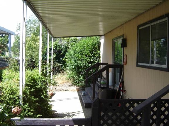 Side yard/patio