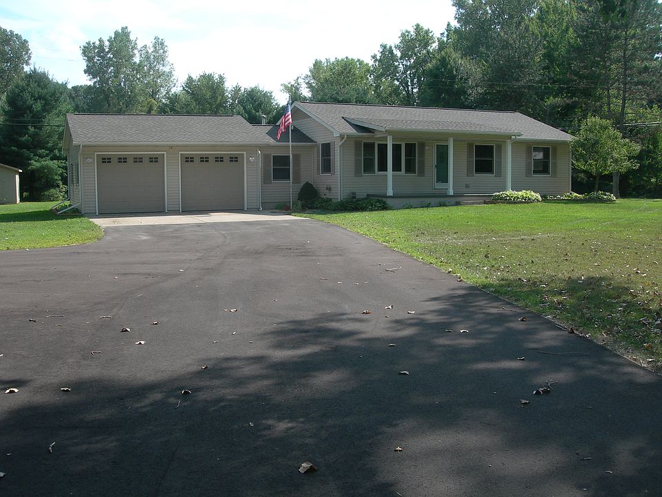 Quiet rural home
