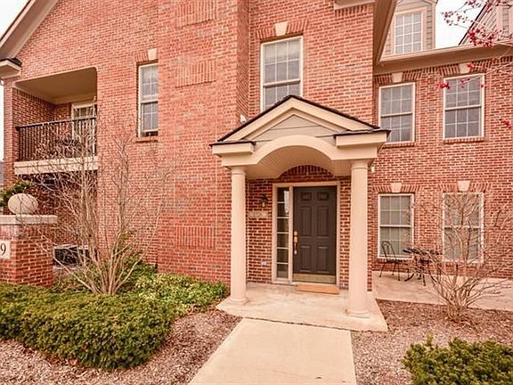 2nd image of 5726 Wellesley Ln