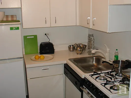 Rented by Halstead Real Estate | media 35