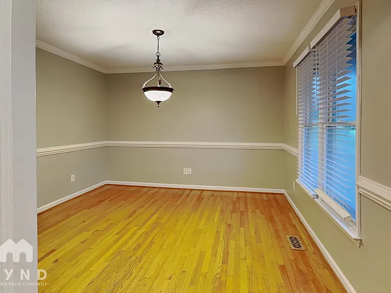 613 Jordan Ridge Ln — Photo 9