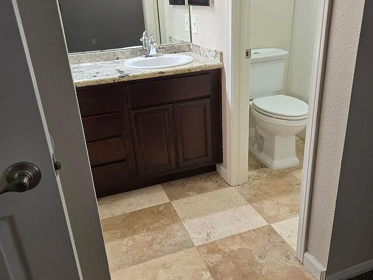 523 Hart Dr #5 — Photo 8