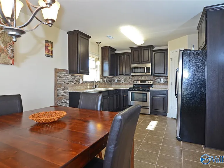 206 Fields Pond Dr — Photo 6