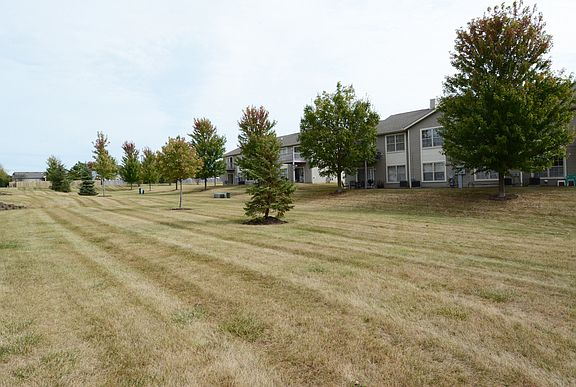 5th image of 950 Penny Ln #22UR