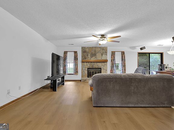 3rd image of 179 Indian Branch Way